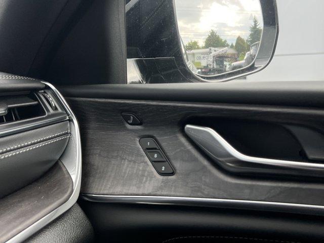 new 2025 Jeep Grand Cherokee car, priced at $67,648