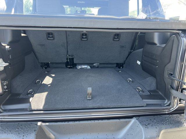 new 2025 Jeep Wrangler car, priced at $41,068