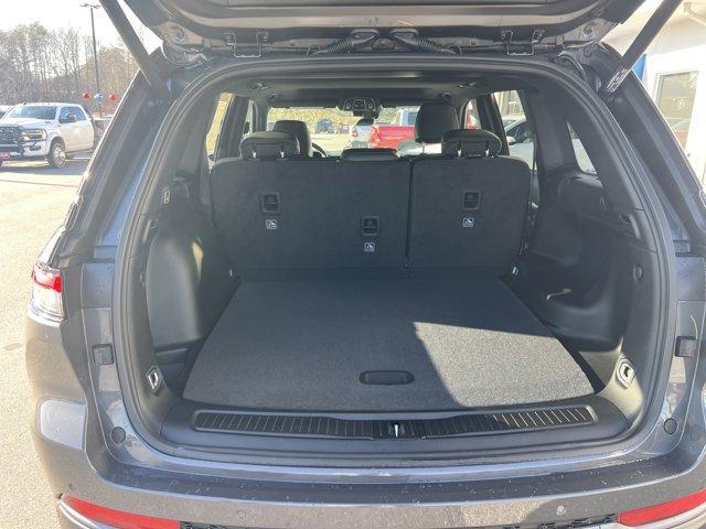 new 2026 Jeep Grand Cherokee car, priced at $47,600