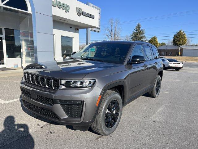 new 2026 Jeep Grand Cherokee car, priced at $47,600