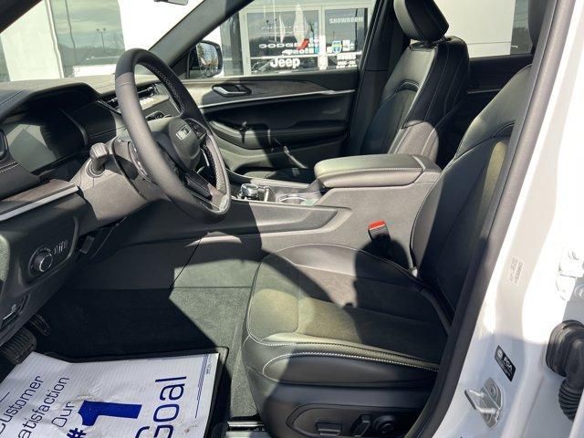 new 2026 Jeep Grand Cherokee car, priced at $46,614