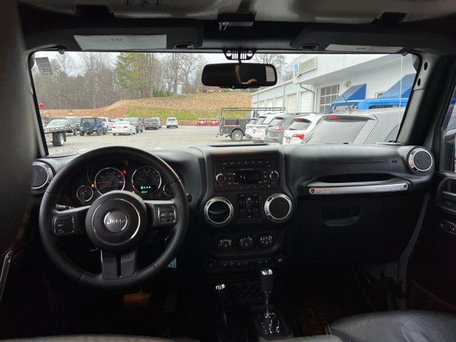 used 2015 Jeep Wrangler Unlimited car, priced at $21,900