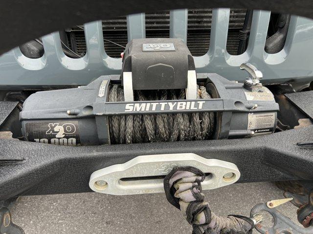 used 2015 Jeep Wrangler Unlimited car, priced at $21,900