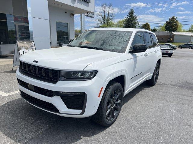 new 2026 Jeep Grand Cherokee car, priced at $51,844
