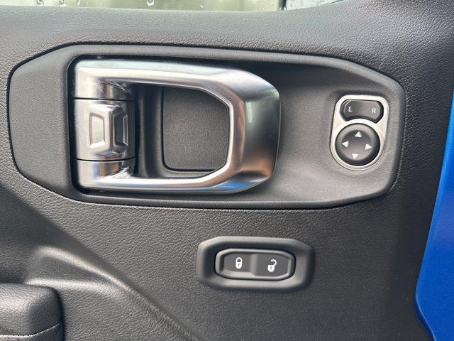 new 2025 Jeep Gladiator car, priced at $59,212