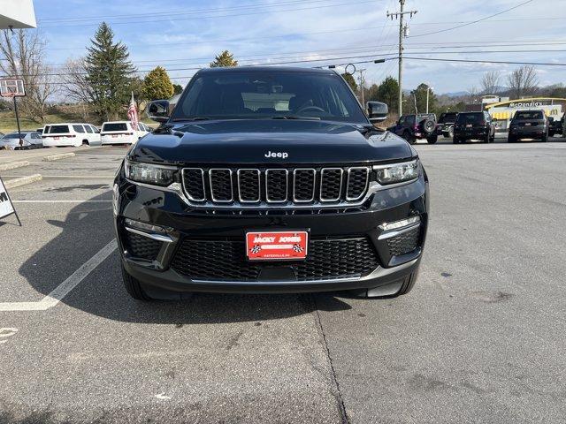 used 2025 Jeep Grand Cherokee car, priced at $42,900
