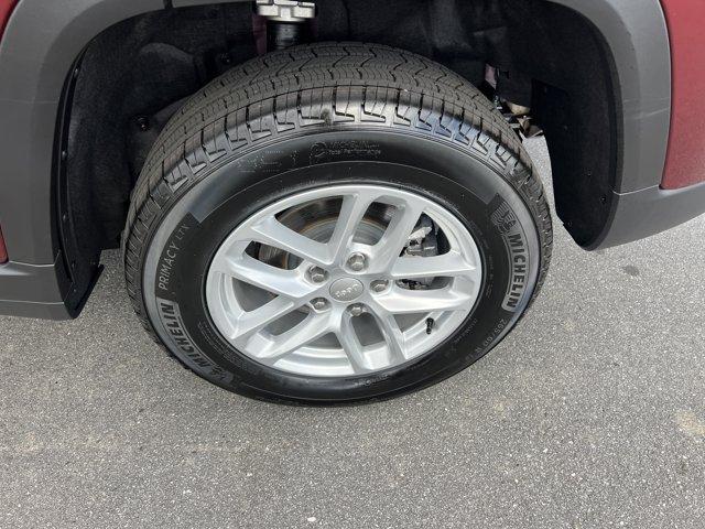 used 2025 Jeep Grand Cherokee car, priced at $36,900