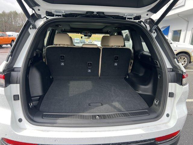 new 2025 Jeep Grand Cherokee car, priced at $51,943