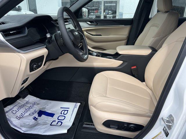 new 2025 Jeep Grand Cherokee car, priced at $51,943