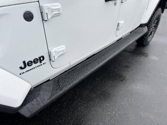 new 2025 Jeep Gladiator car, priced at $48,815