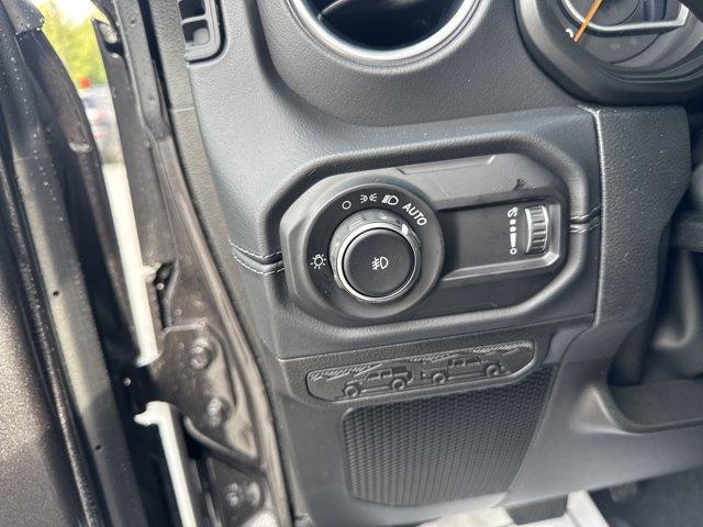 new 2025 Jeep Wrangler car, priced at $61,048