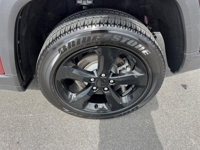 used 2024 Jeep Grand Cherokee L car, priced at $39,900