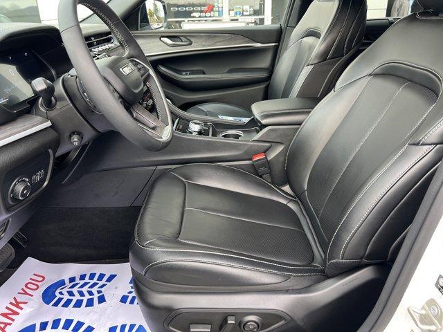 used 2024 Jeep Grand Cherokee car, priced at $43,900