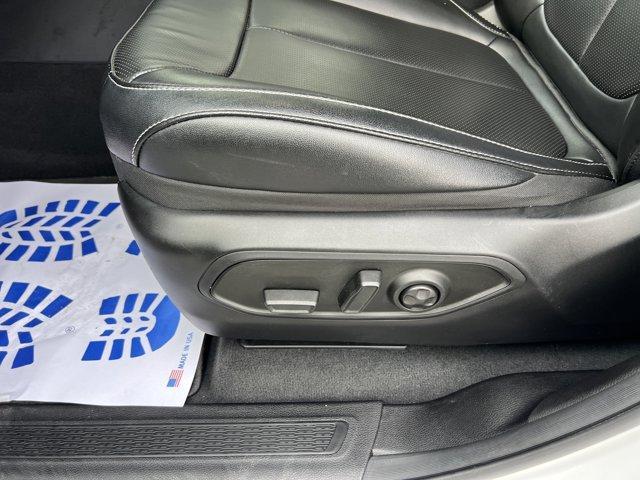 used 2024 Jeep Grand Cherokee car, priced at $43,900