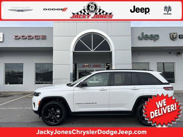 used 2024 Jeep Grand Cherokee car, priced at $43,900