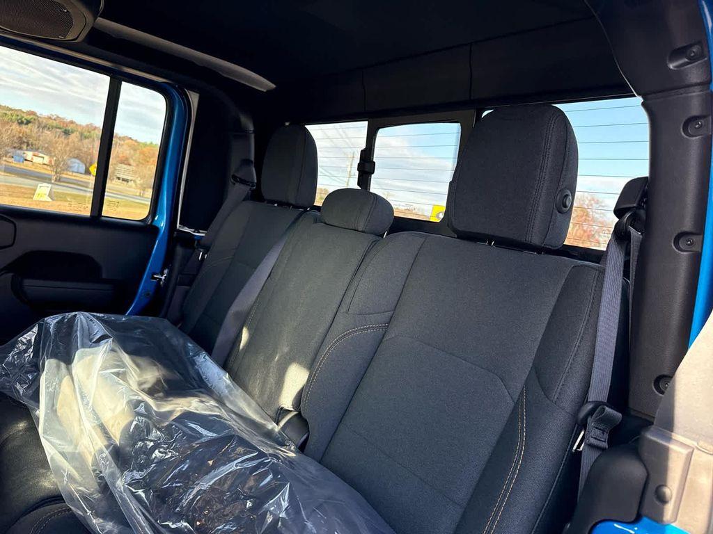 new 2026 Jeep Gladiator car, priced at $52,297