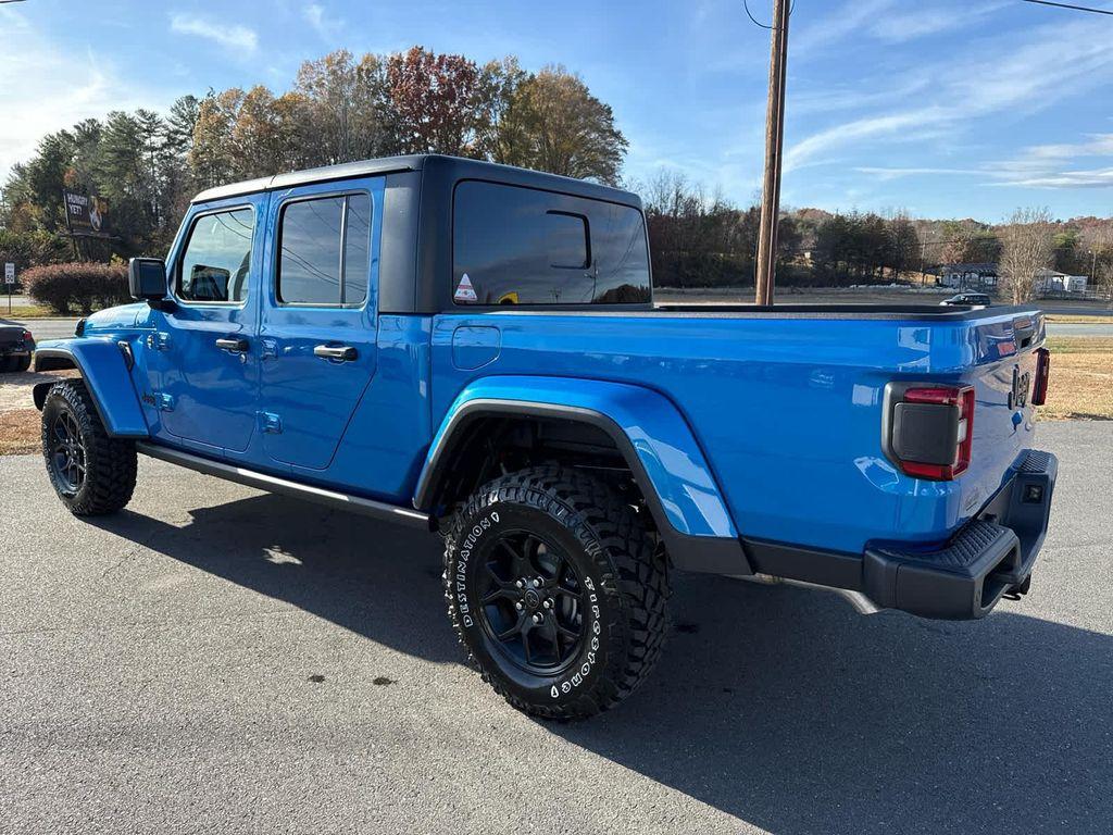 new 2026 Jeep Gladiator car, priced at $52,297