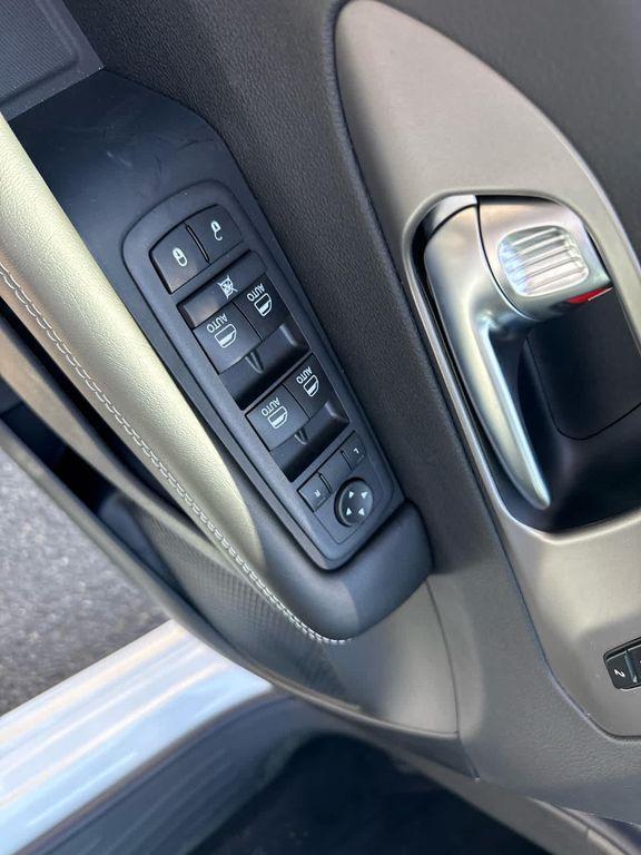 new 2027 Chrysler Pacifica car, priced at $44,409
