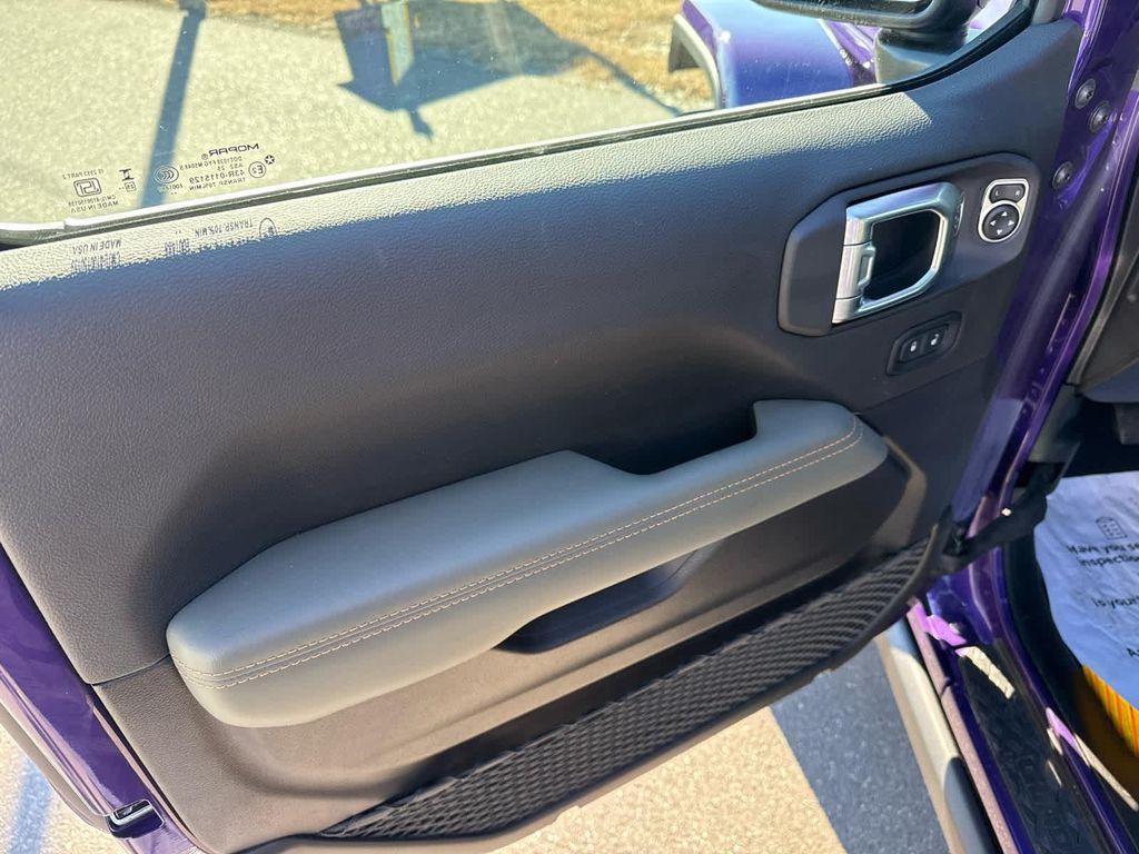 new 2026 Jeep Gladiator car, priced at $57,689