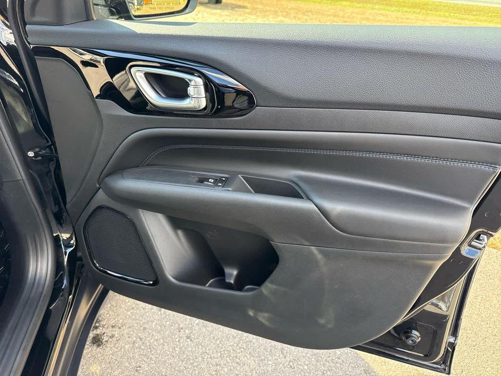 new 2026 Jeep Compass car, priced at $31,987