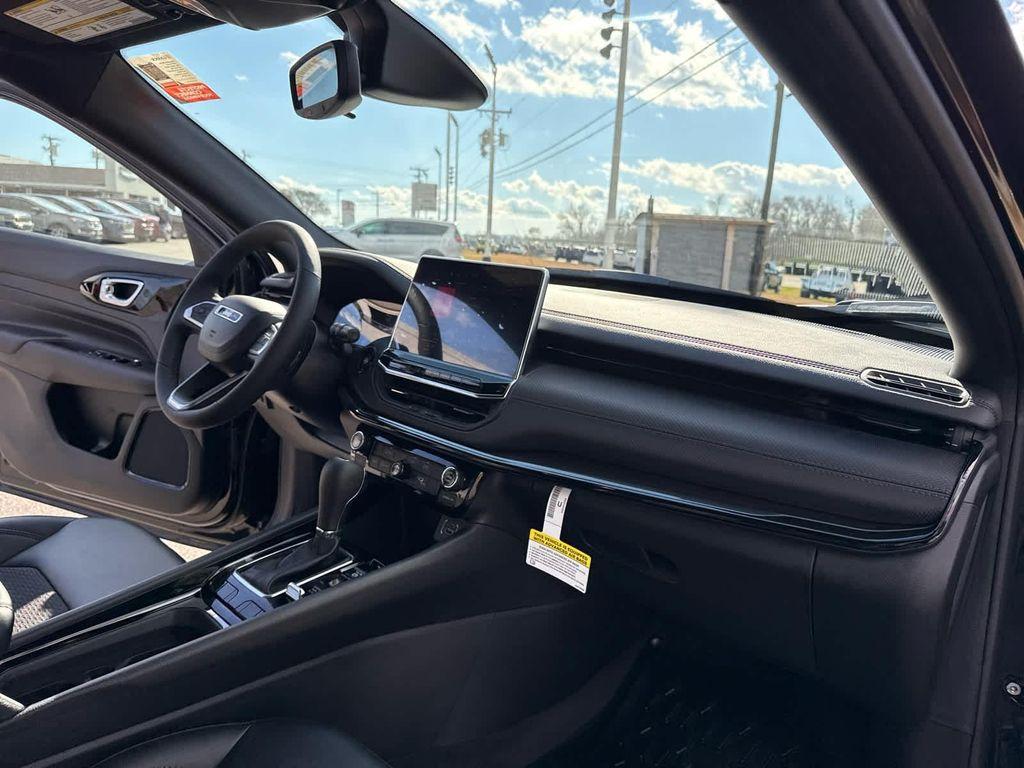 new 2026 Jeep Compass car, priced at $31,987