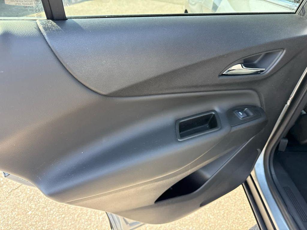 used 2024 Chevrolet Equinox car, priced at $22,196