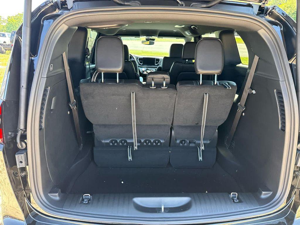 new 2027 Chrysler Pacifica car, priced at $45,796