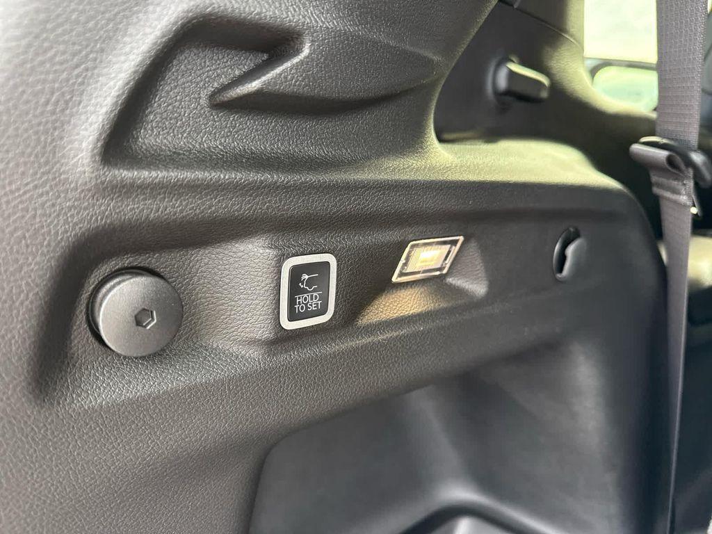 new 2025 Jeep Grand Cherokee L car, priced at $45,701