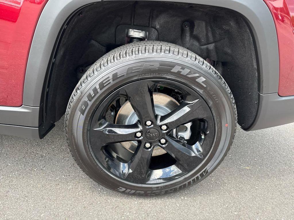 new 2025 Jeep Grand Cherokee L car, priced at $45,466