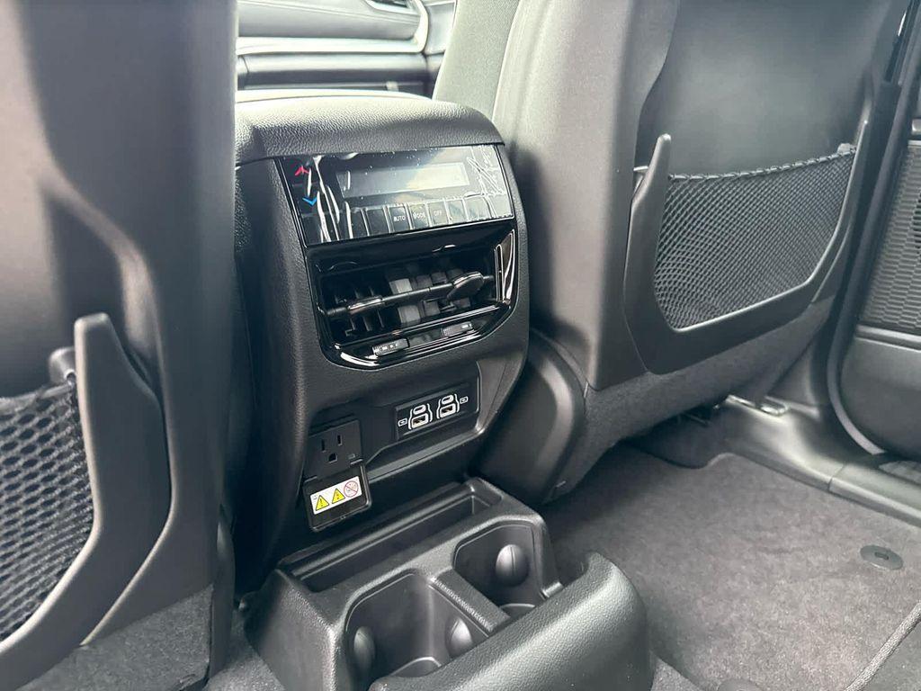 new 2025 Jeep Grand Cherokee L car, priced at $45,466