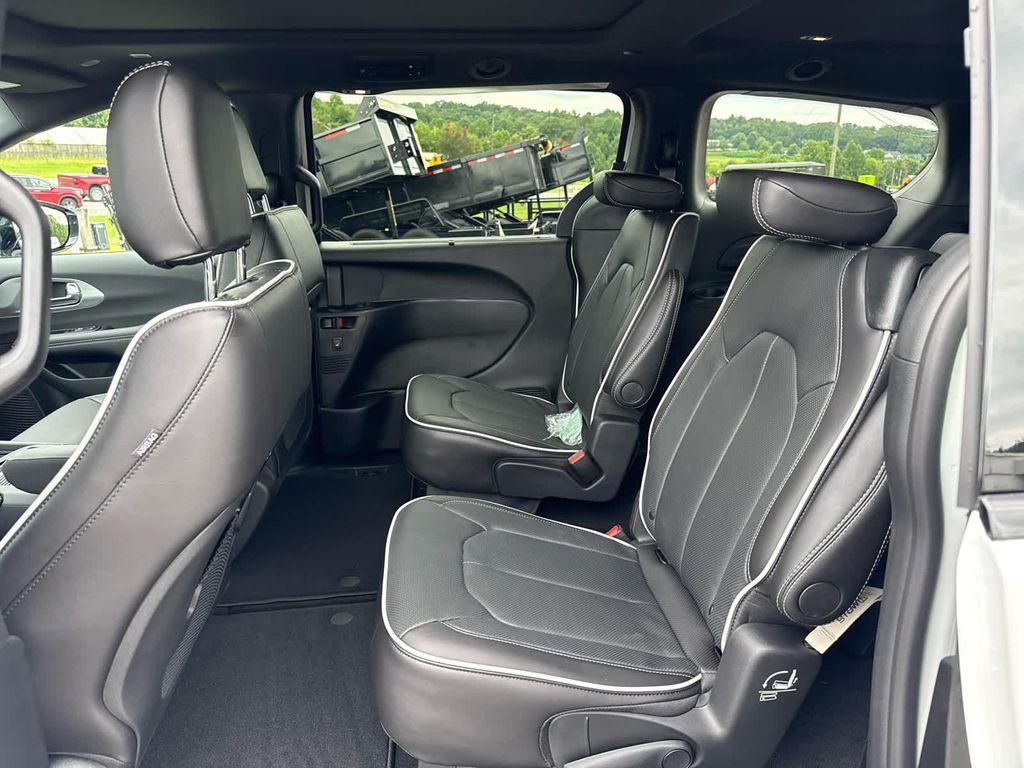 new 2026 Chrysler Pacifica car, priced at $48,987