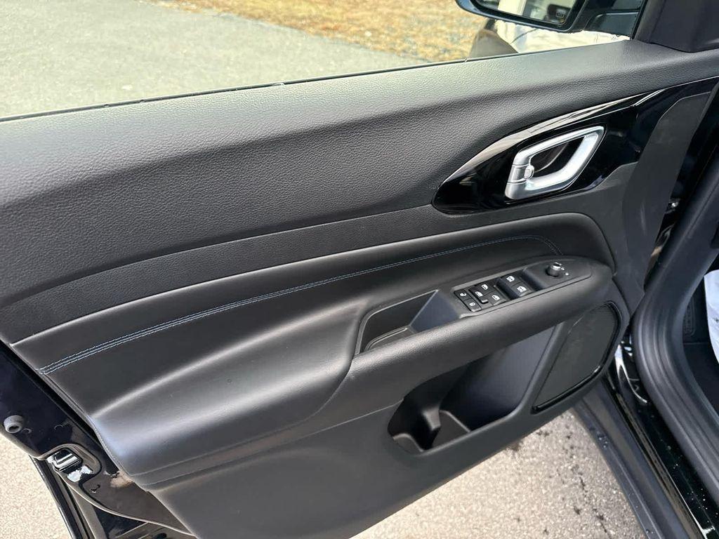 new 2026 Jeep Compass car, priced at $35,986