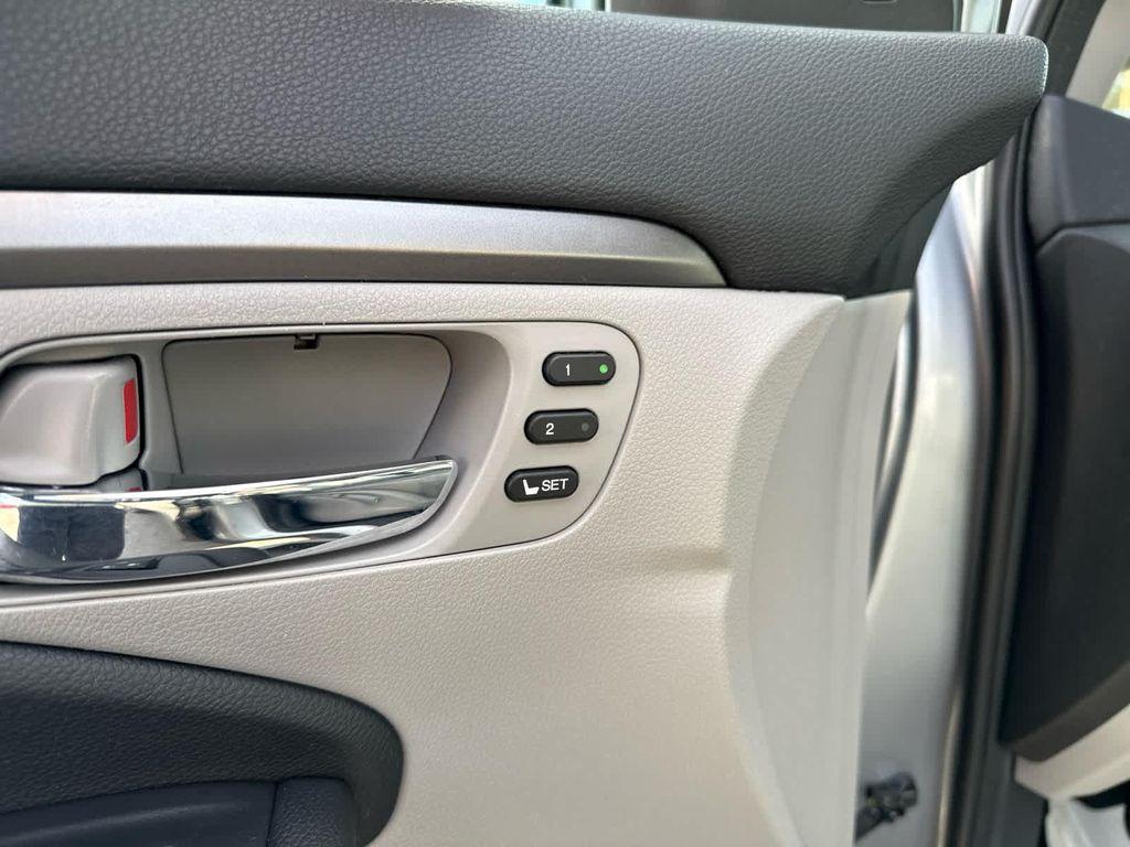 used 2021 Honda Pilot car, priced at $21,797