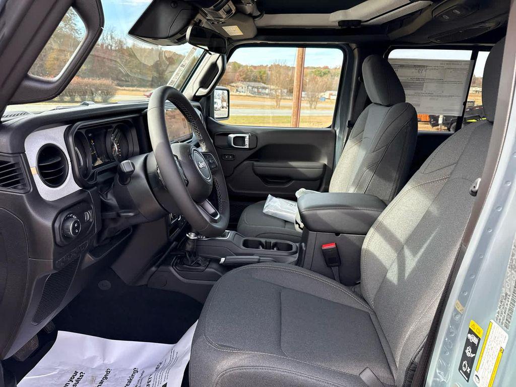 new 2026 Jeep Gladiator car, priced at $50,695