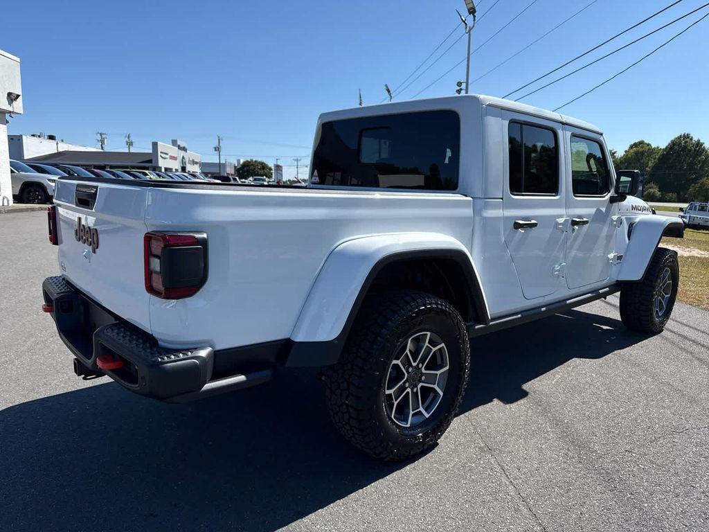 new 2025 Jeep Gladiator car, priced at $60,397