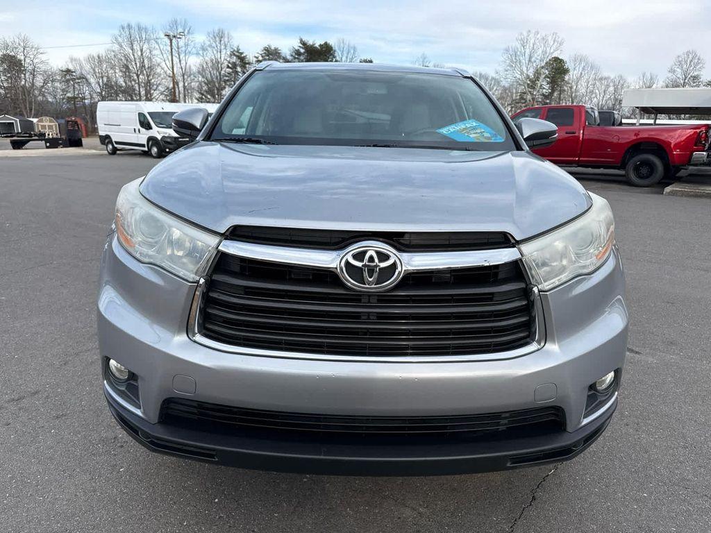 used 2014 Toyota Highlander car, priced at $14,797