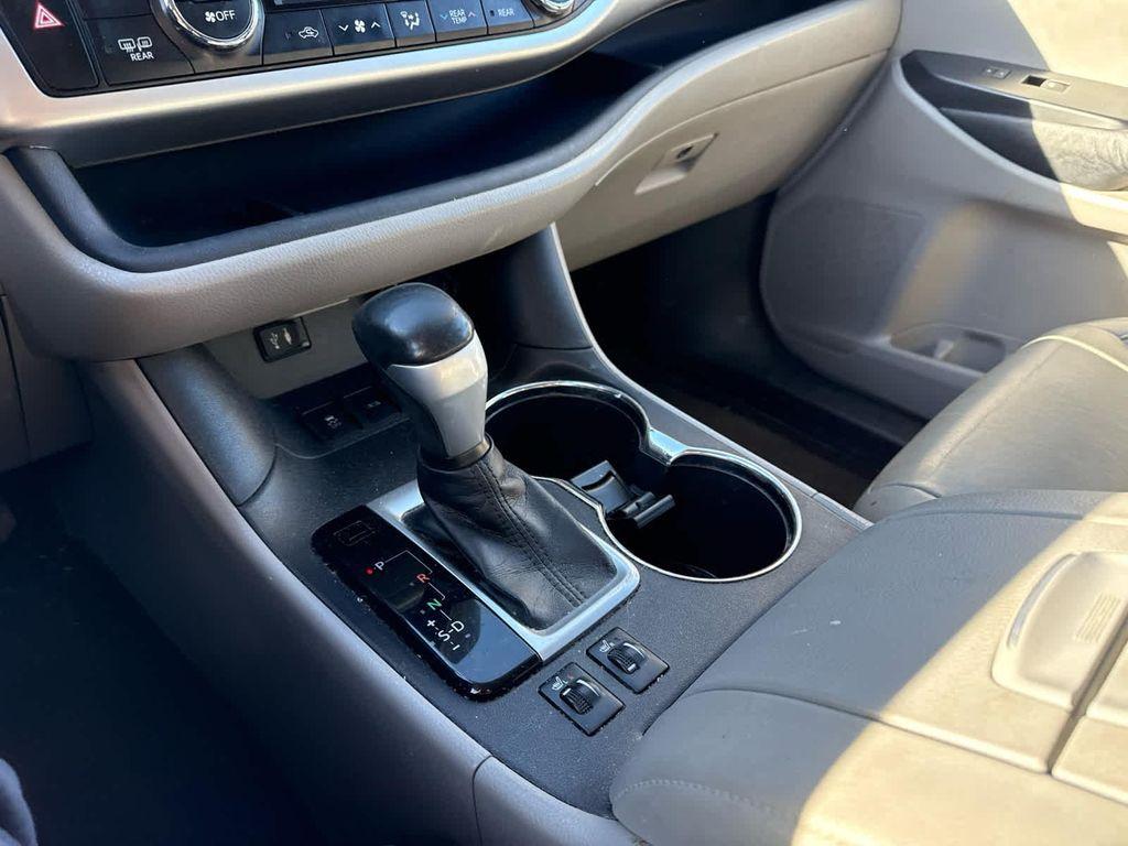 used 2014 Toyota Highlander car, priced at $14,999