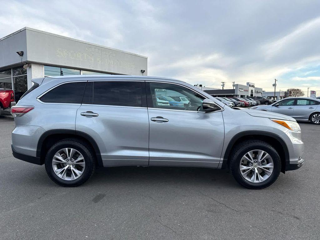 used 2014 Toyota Highlander car, priced at $14,797