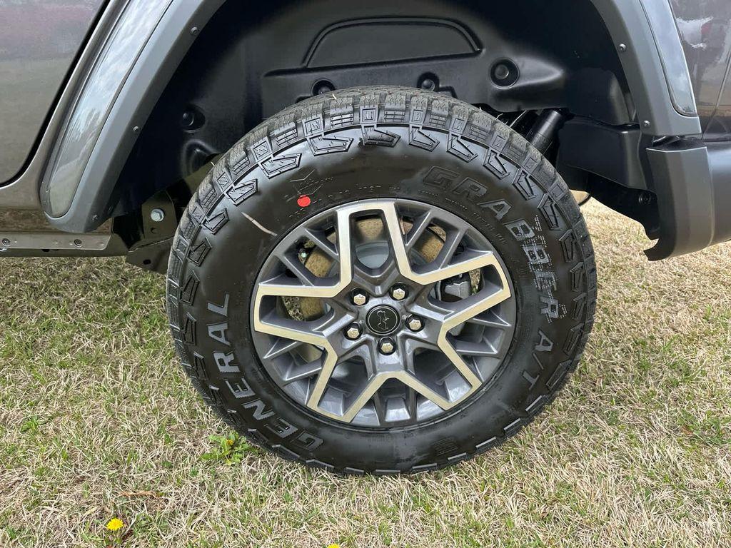 new 2025 Jeep Wrangler car, priced at $54,987