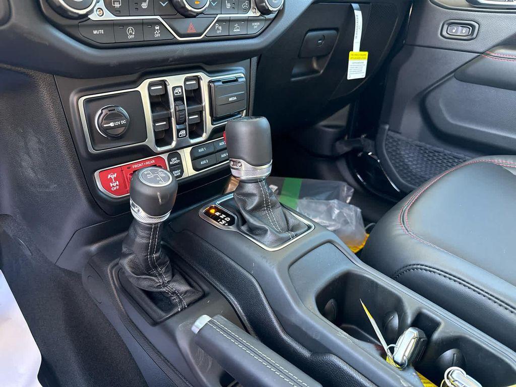 new 2026 Jeep Gladiator car, priced at $59,487