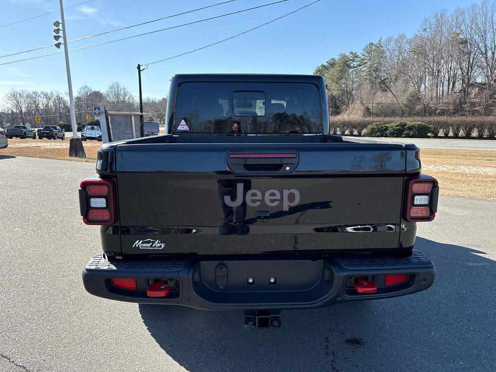 new 2026 Jeep Gladiator car, priced at $59,487