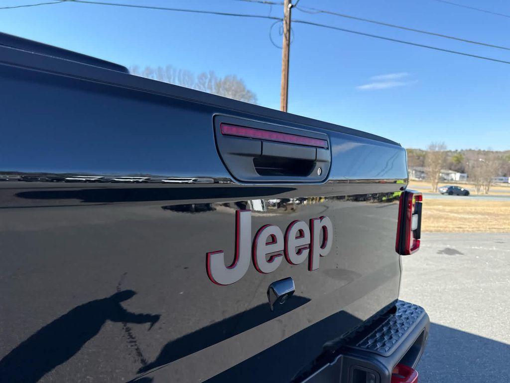 new 2026 Jeep Gladiator car, priced at $59,487