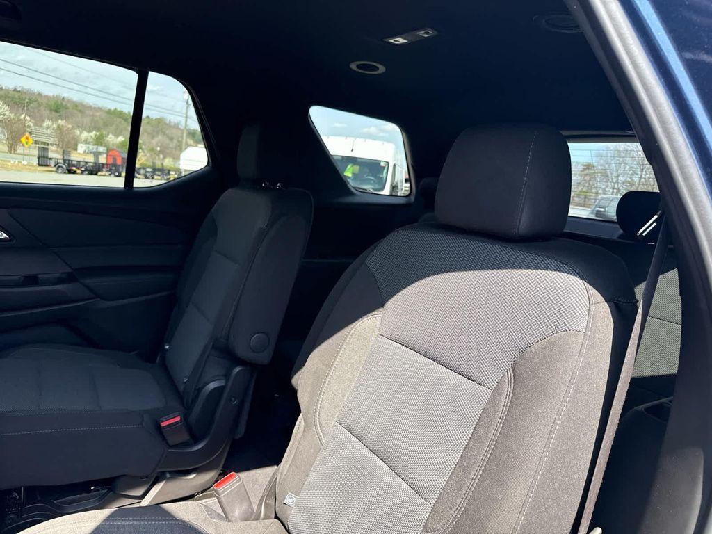 used 2023 Chevrolet Traverse car, priced at $29,997
