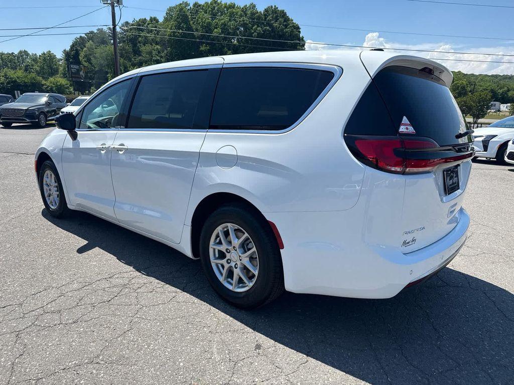 new 2027 Chrysler Pacifica car, priced at $45,264