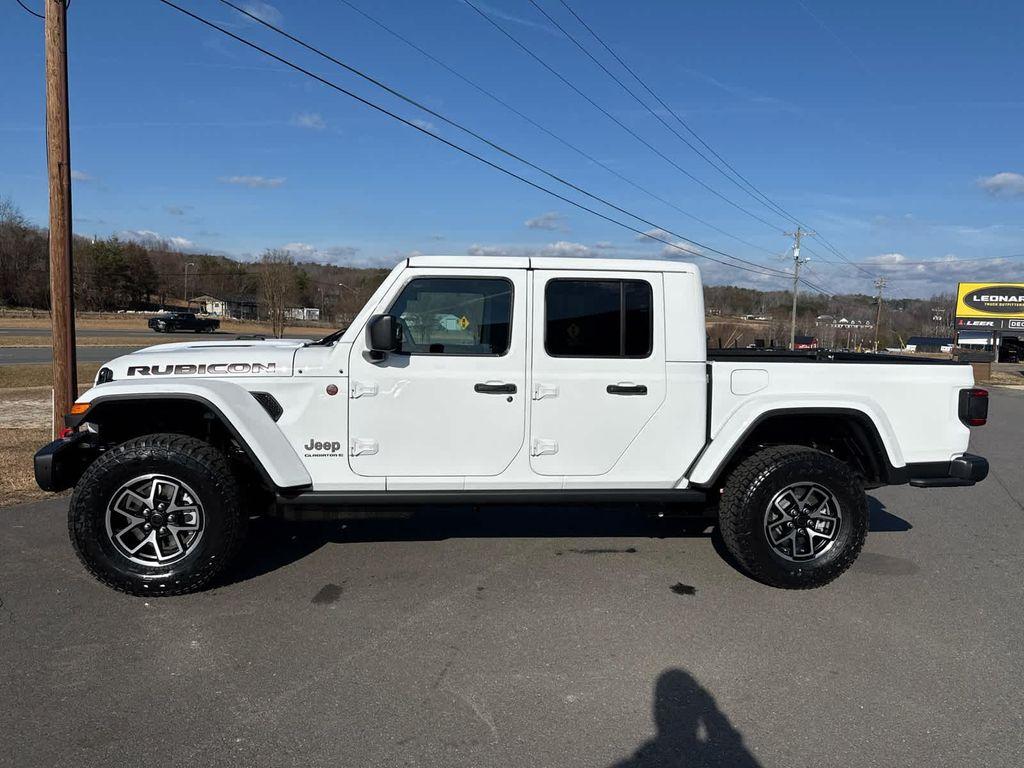 new 2026 Jeep Gladiator car, priced at $59,667
