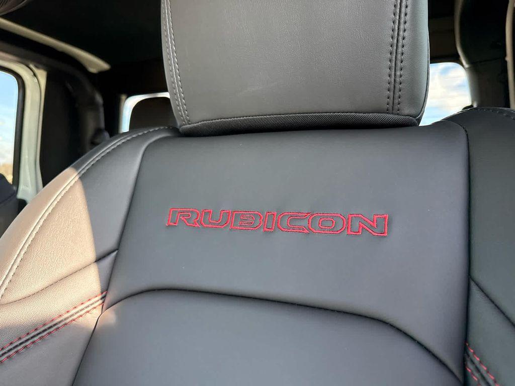 new 2026 Jeep Gladiator car, priced at $59,667