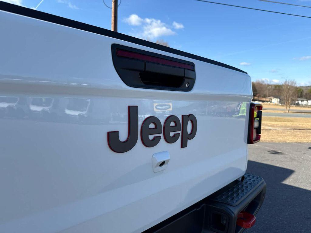 new 2026 Jeep Gladiator car, priced at $59,667