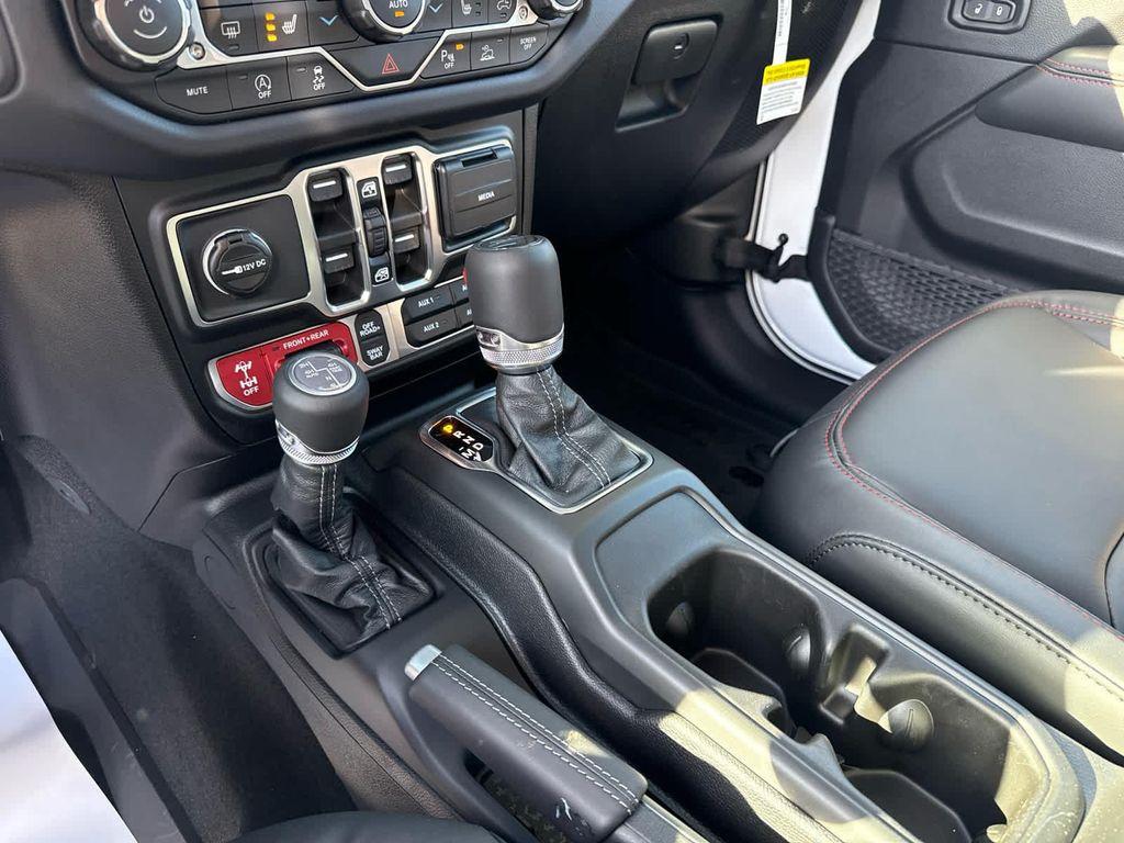 new 2026 Jeep Gladiator car, priced at $59,667