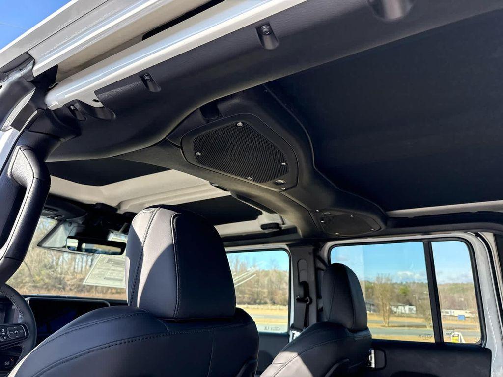 new 2026 Jeep Gladiator car, priced at $59,667