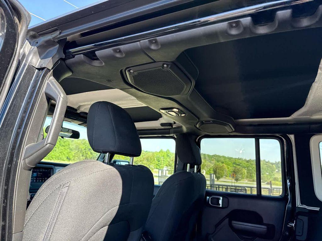 used 2021 Jeep Wrangler Unlimited car, priced at $28,798